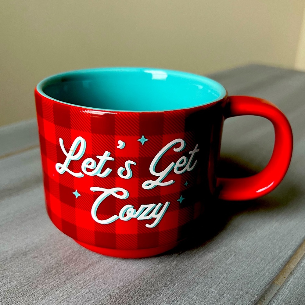 NWT Caribou “Let’s get Cozy” 2022 Coffee Mug  12oz Plaid Letters Christmas Mug